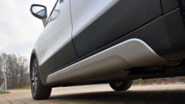 Suzuki SX4 S-cross 1.6 VVT 120KM - galeria redakcyjna - lewy próg boczny