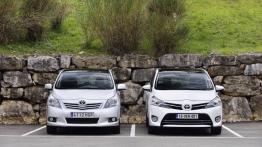 Toyota Verso Facelifting - widok z przodu