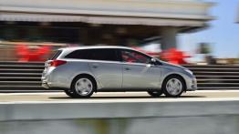 Toyota Auris II Touring Sports - prawy bok