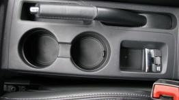 Jeep Compass SUV Facelifting 2.2 CRD 163KM - galeria redakcyjna - tunel środkowy między fotelami