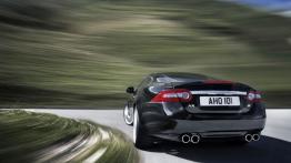 Jaguar XKR Coupe 2009 - widok z tyłu