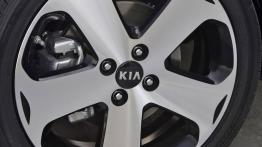 Kia Rio sedan 2012 - koło