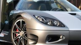 Koenigsegg CCR Edo Competition - prawy przedni reflektor - wyłączony