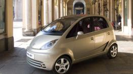 TATA Nano - lewy bok