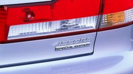 Honda Accord VI - prawy tylny reflektor - wyłączony