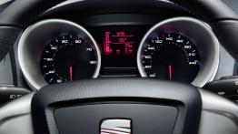 Seat Ibiza 2008 - deska rozdzielcza