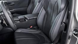 Nowy Lexus ES dotrze do Europy