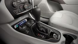 Odświeżony Jeep Cherokee z nowym silnikiem