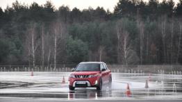 Suzuki AllGrip – jak działa i co daje napęd 4x4?