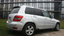 Kanciasty pochłaniacz szos - Mercedes GLK 350 CDI 4MATIC