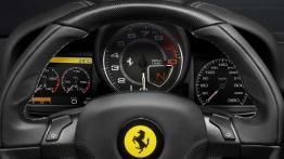 Ferrari F12 Berlinetta - marzenie w kolorze czerwieni