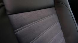 Mitsubishi Outlander PHEV (MY16) - dialog z klientem