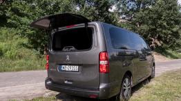 Peugeot Traveller Business VIP Long - galeria redakcyjna - widok z tyłu