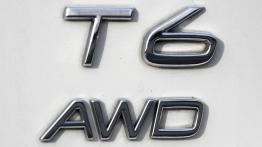 Volvo XC60 Facelifting 3.0 T6 304KM - galeria redakcyjna - emblemat