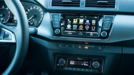 Skoda Fabia III Kombi 1.2 TSI 110KM - galeria redakcyjna - konsola środkowa