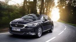 DS 5 Facelifting (2015) - widok z przodu