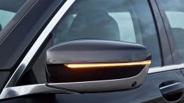 BMW serii 7 G12 750Li xDrive (2016) - lewy kierunkowskaz