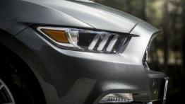 Ford Mustang VI Cabrio GT (2015) - wersja europejska - prawy przedni reflektor - wyłączony