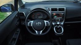 Toyota Verso-S - galeria redakcyjna - kokpit