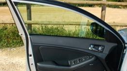 Kia Optima 2.0 DOHC HYBRID 190KM - galeria redakcyjna - drzwi kierowcy od wewnątrz