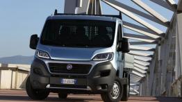 Fiat Ducato III Facelifting Tipper (2014) - widok z przodu