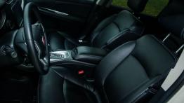 Fiat Freemont 3.6 V6 280KM - galeria redakcyjna - widok ogólny wnętrza z przodu