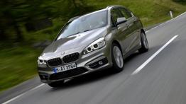 BMW 225i Active Tourer (2014) - widok z przodu
