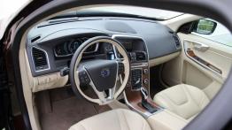 Volvo XC60 Facelifting 2.4 D5 215KM - galeria redakcyjna - pełny panel przedni