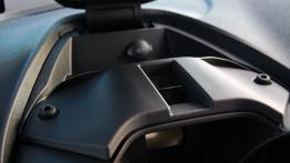 Ford Tourneo Connect - galeria redakcyjna - schowek przedni otwarty