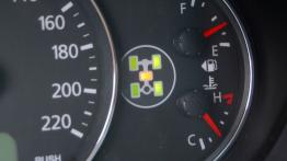 Mitsubishi Pajero Sport II 2.5 DI-D - galeria redakcyjna - komputer pokładowy