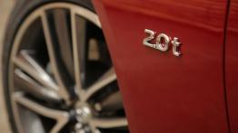 Infiniti Q50 2.0 Turbo (2014) - emblemat boczny