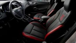 Hyundai Veloster C3 Concept - widok ogólny wnętrza z przodu
