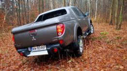 Mitsubishi L200 IV Double Cab 2.5 HP DOHC 178KM - galeria redakcyjna - widok z tyłu