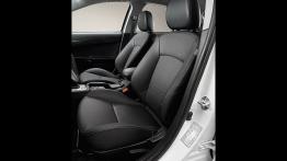 Mitsubishi Lancer Ralliart Sportback - widok ogólny wnętrza z przodu
