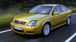 Opel Vectra GTS - widok z przodu