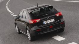 Mitsubishi Lancer IX Hatchback - widok z tyłu