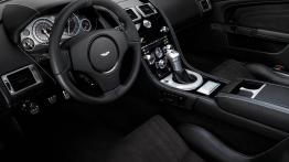 Aston Martin DBS 2008 - pełny panel przedni