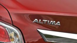 Nissan Altima V - emblemat