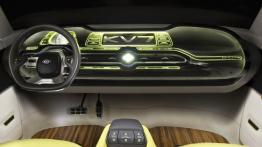 Kia KV7 Concept - pełny panel przedni