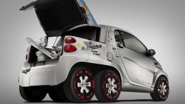 Rinspeed Dock+Go Concept - tył - bagażnik otwarty