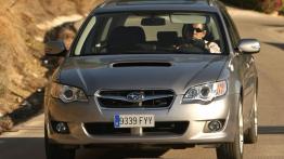 Subaru Legacy Kombi 2008 - widok z przodu