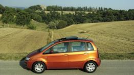 Fiat Idea - lewy bok