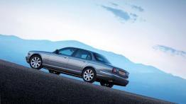 Jaguar XJ - widok z tyłu