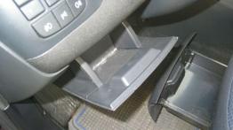 Fiat Stilo Multi Wagon 1.9 JTD Dynamic - inny element wnętrza z przodu