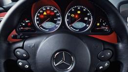 Mercedes Klasa SLR - deska rozdzielcza