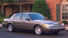 Ford Crown Victoria 2001 - prawy bok