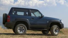 Nissan Patrol 2005 - prawy bok