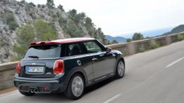 Mini John Cooper Works 2015 - prawy bok