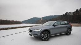 Volvo V90 Cross Country - w hołdzie starszemu rodzeństwu 