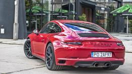 Porsche 911 Carrera 4 GTS - dotyk legendy